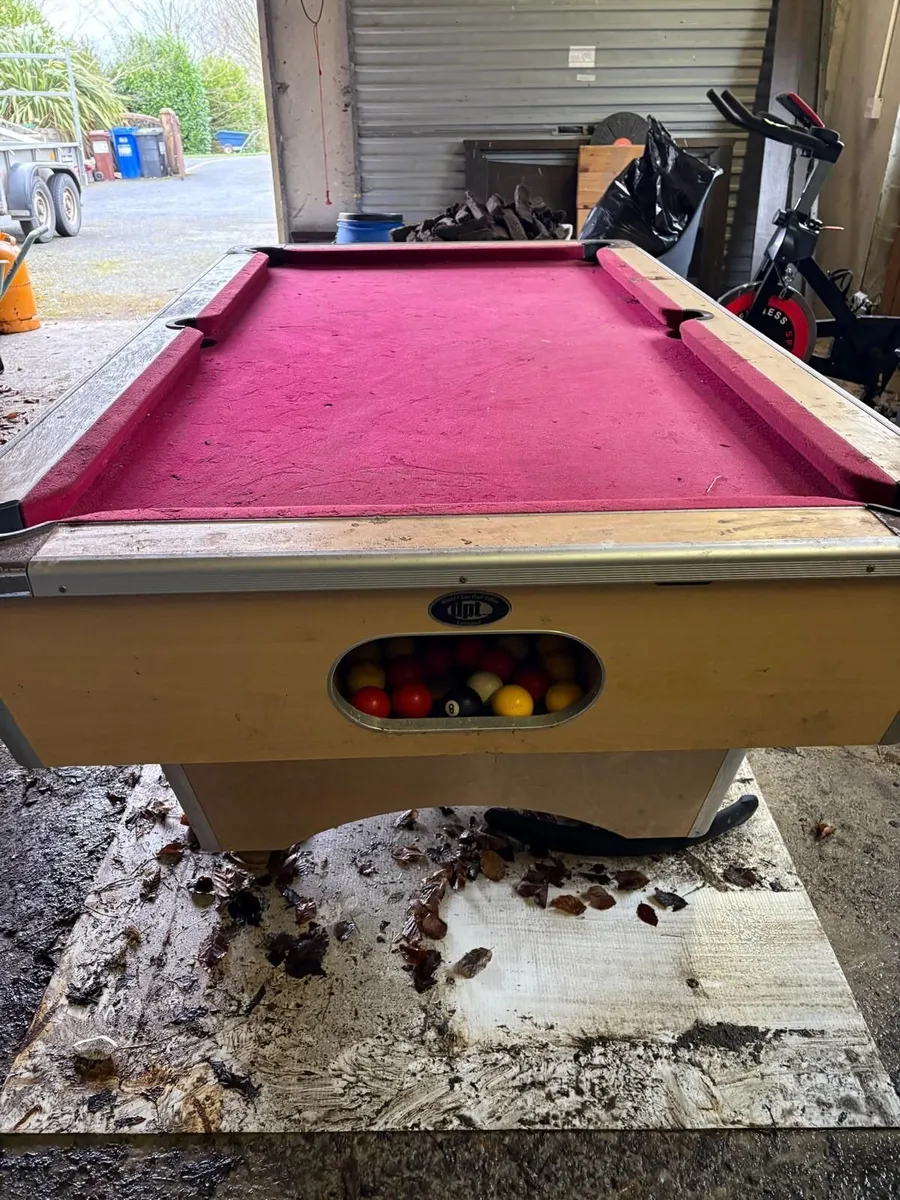 Pool table - Image 2
