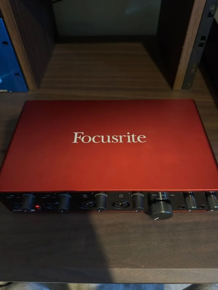 Focusrite Scarlett 18i8 (3rd Gen) - Excellent condition - Image 3