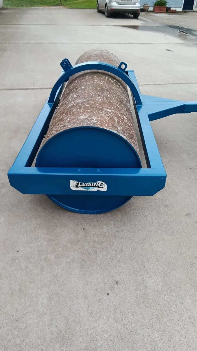 Fleming land water roller - Image 2