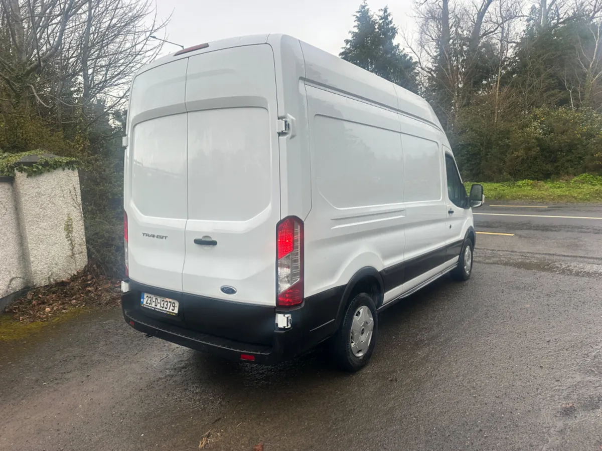 Ford Transit 2023 - Image 4