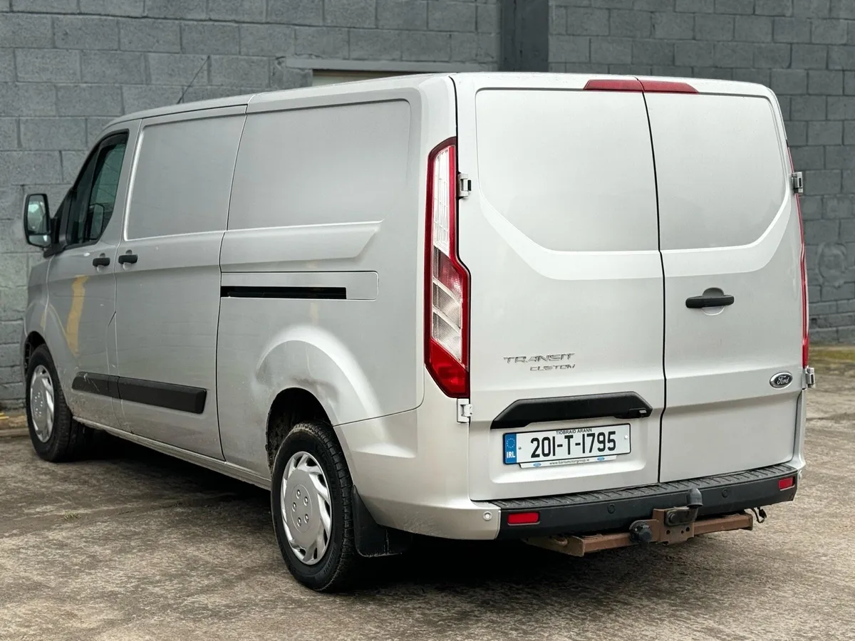 201 Ford Transit Custom 2.0TDI automatic - Image 3