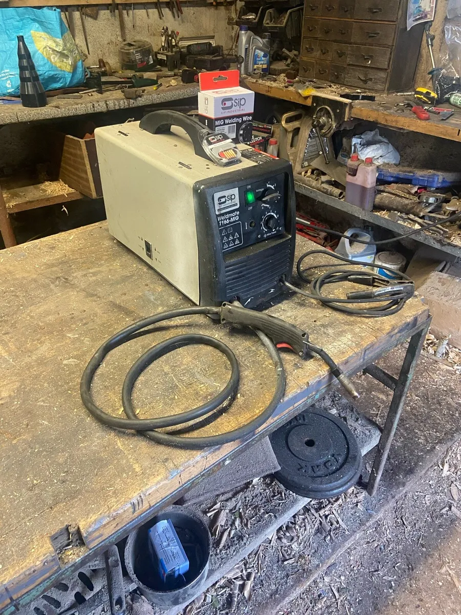 Mig Welder - Image 1