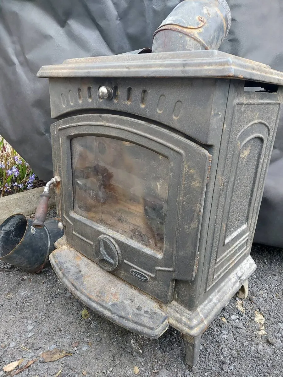 Stanley boiler stove - Image 1