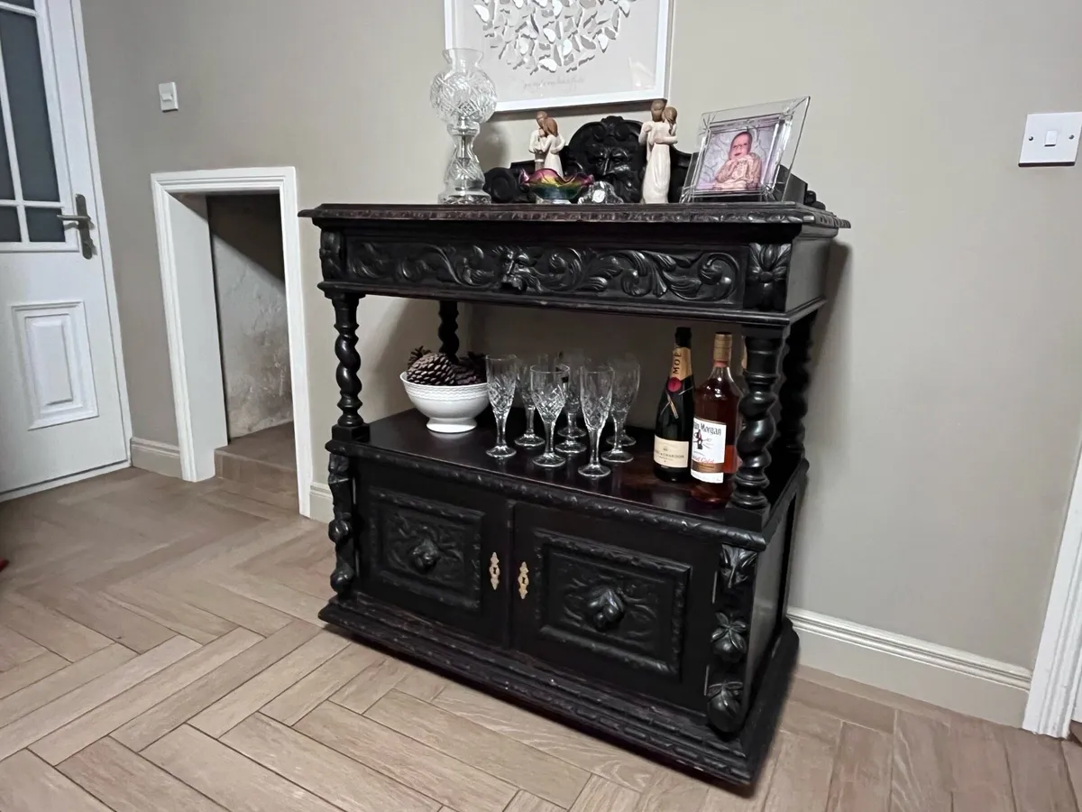 Jacobean sideboard - Image 3
