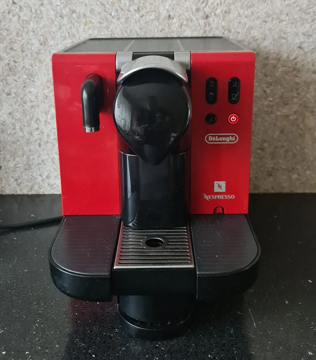 De'Longhi Nespresso Lattissima - Image 1