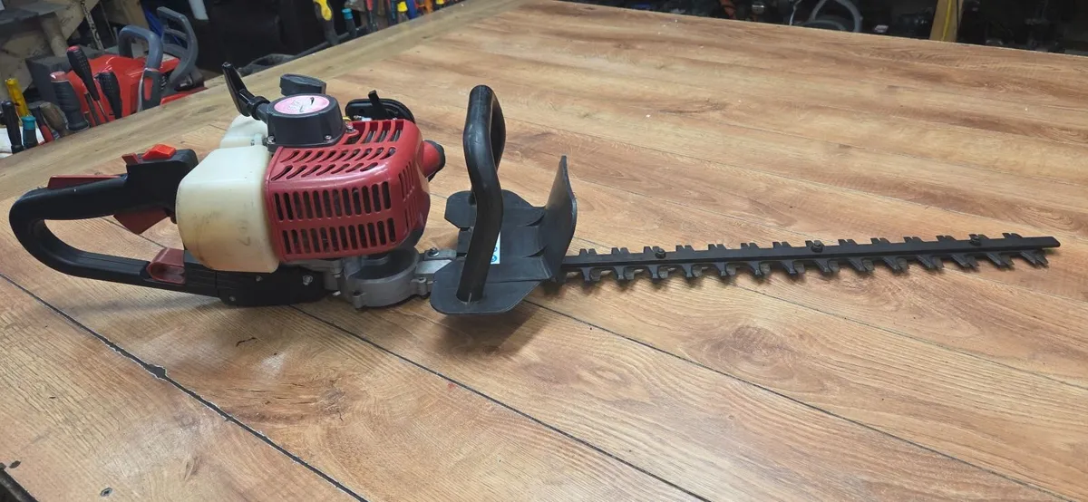 Castlegarden hedge trimmer - Image 3