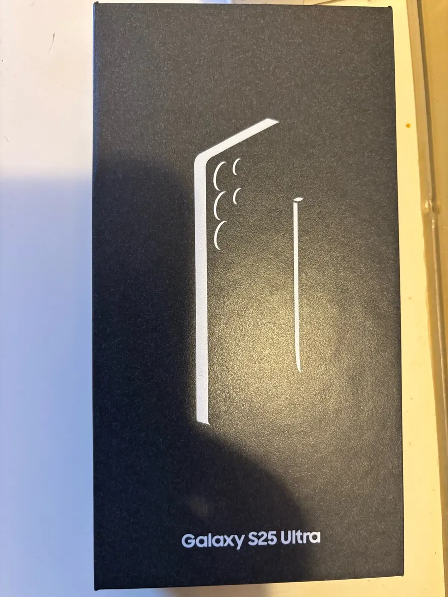 Samsung S25 Ultra + Galaxy Buds 3 - Image 1