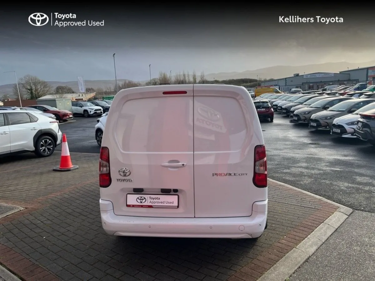Toyota Proace City 1.5 Manual GX LWB VAT - Image 4