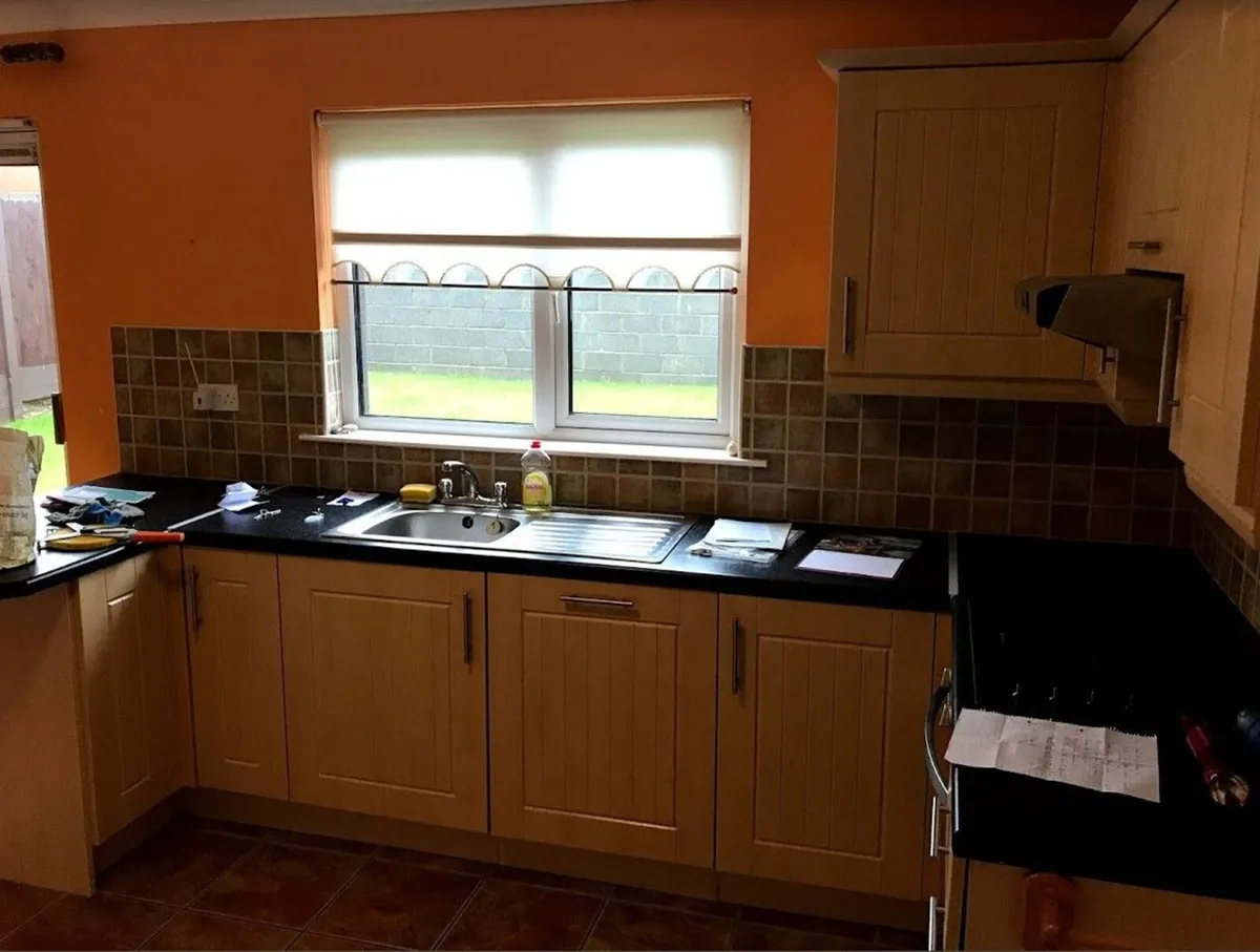 Fitted Kitchen - Image 4