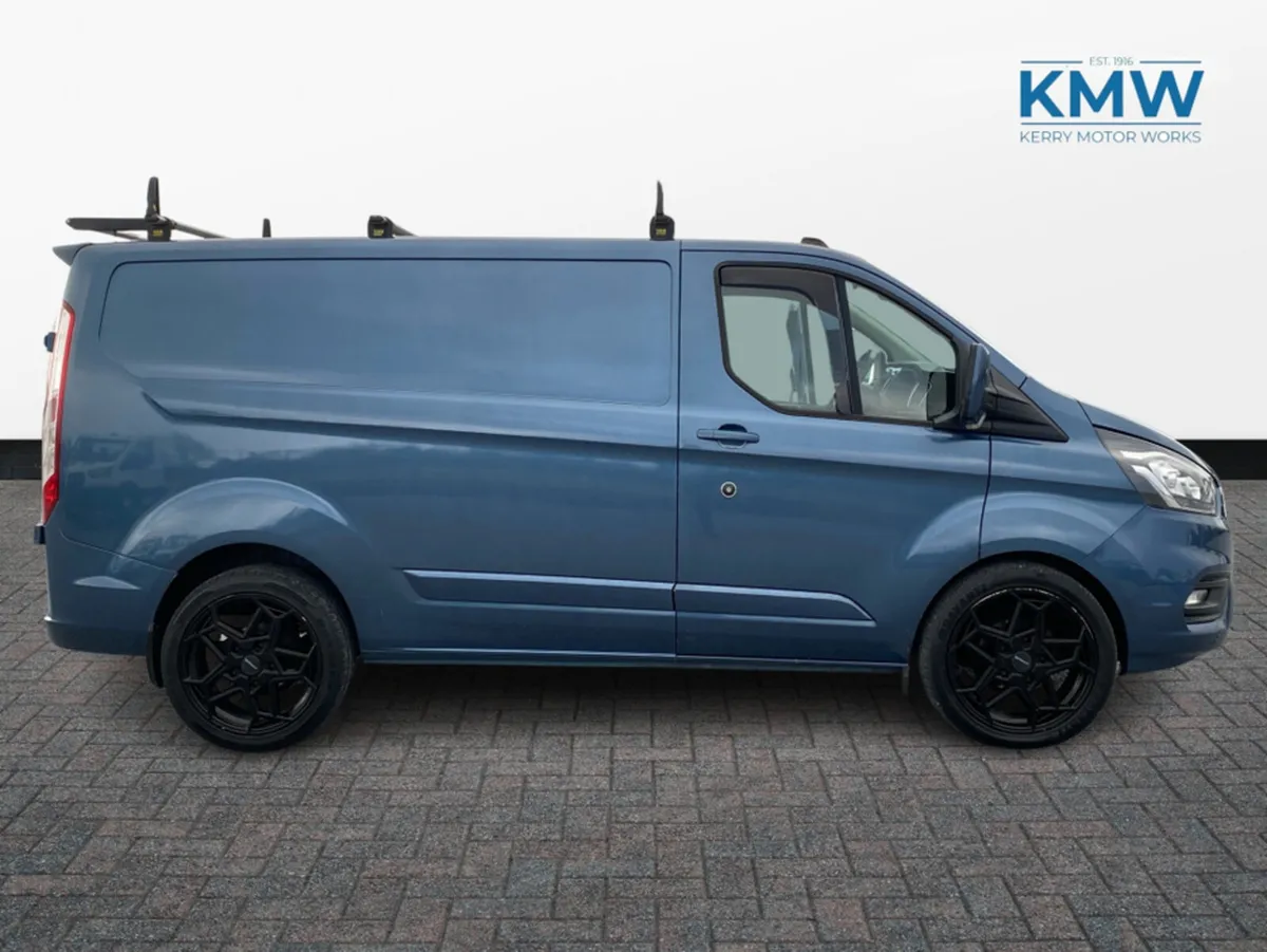 Ford Transit Custom Limited SWB 130BHP - NO VAT - Image 3