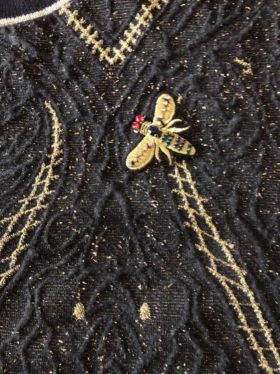 Ladies stunning sweater size L €10 - Image 4