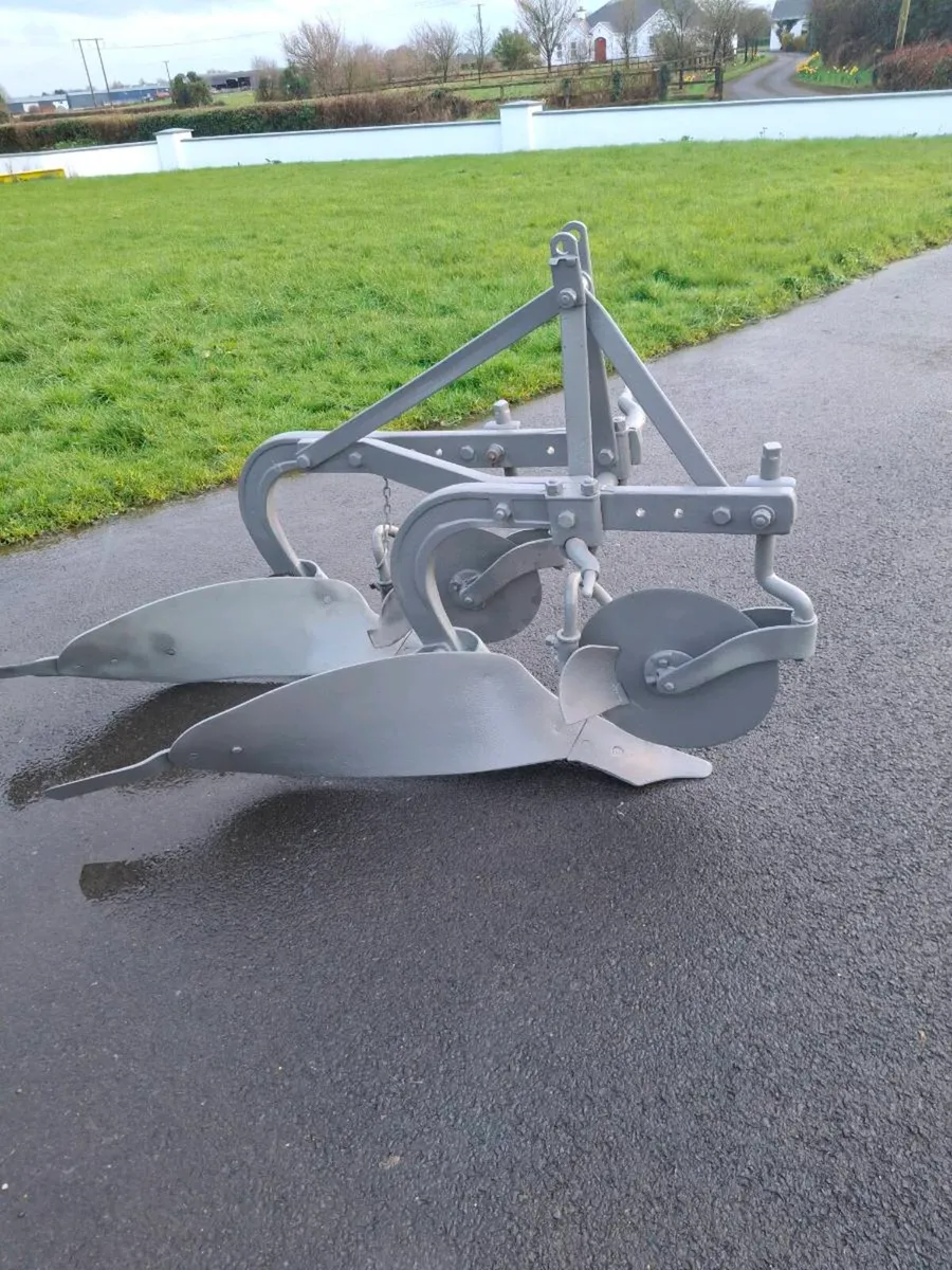 Derguaon 2 sod Plough - Image 1