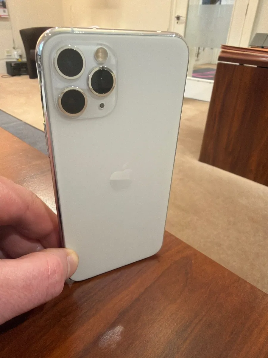 iPhone 11 Pro - 128Gb - Image 1