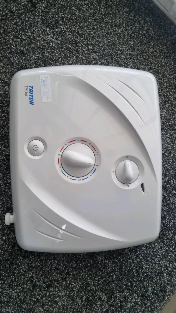 Triton T90xr Electric Shower - Image 2