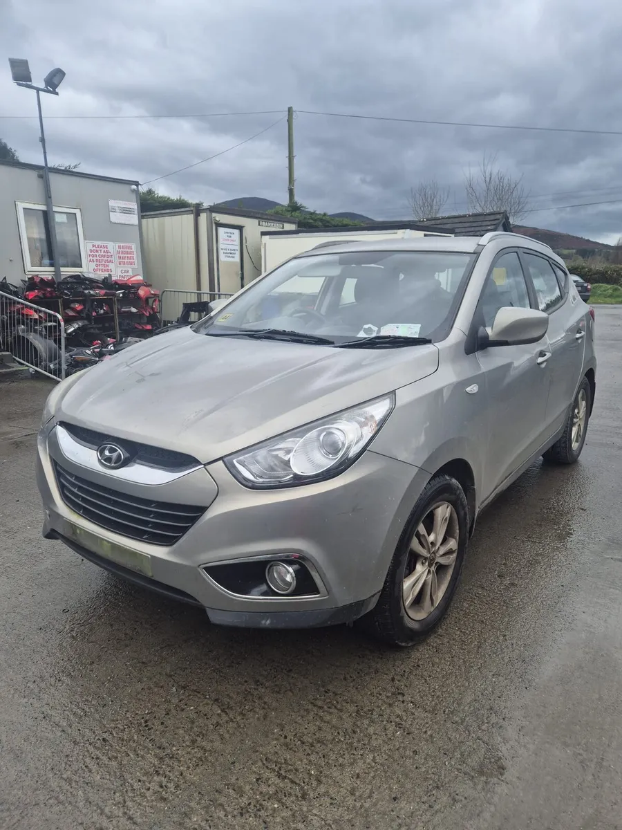 Hyundai IX35 - Breaking only - Image 2