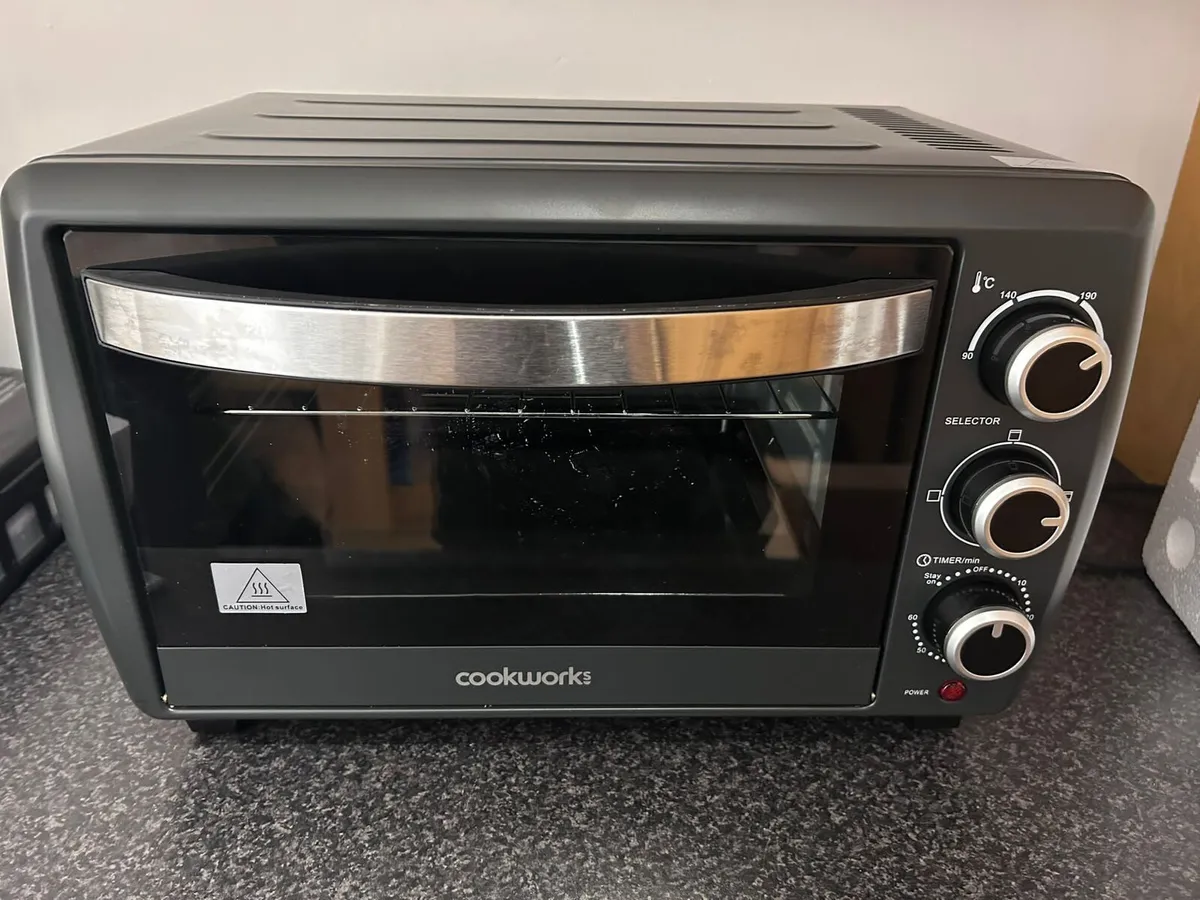 Cooksworks Mini Oven 1500W - Image 1