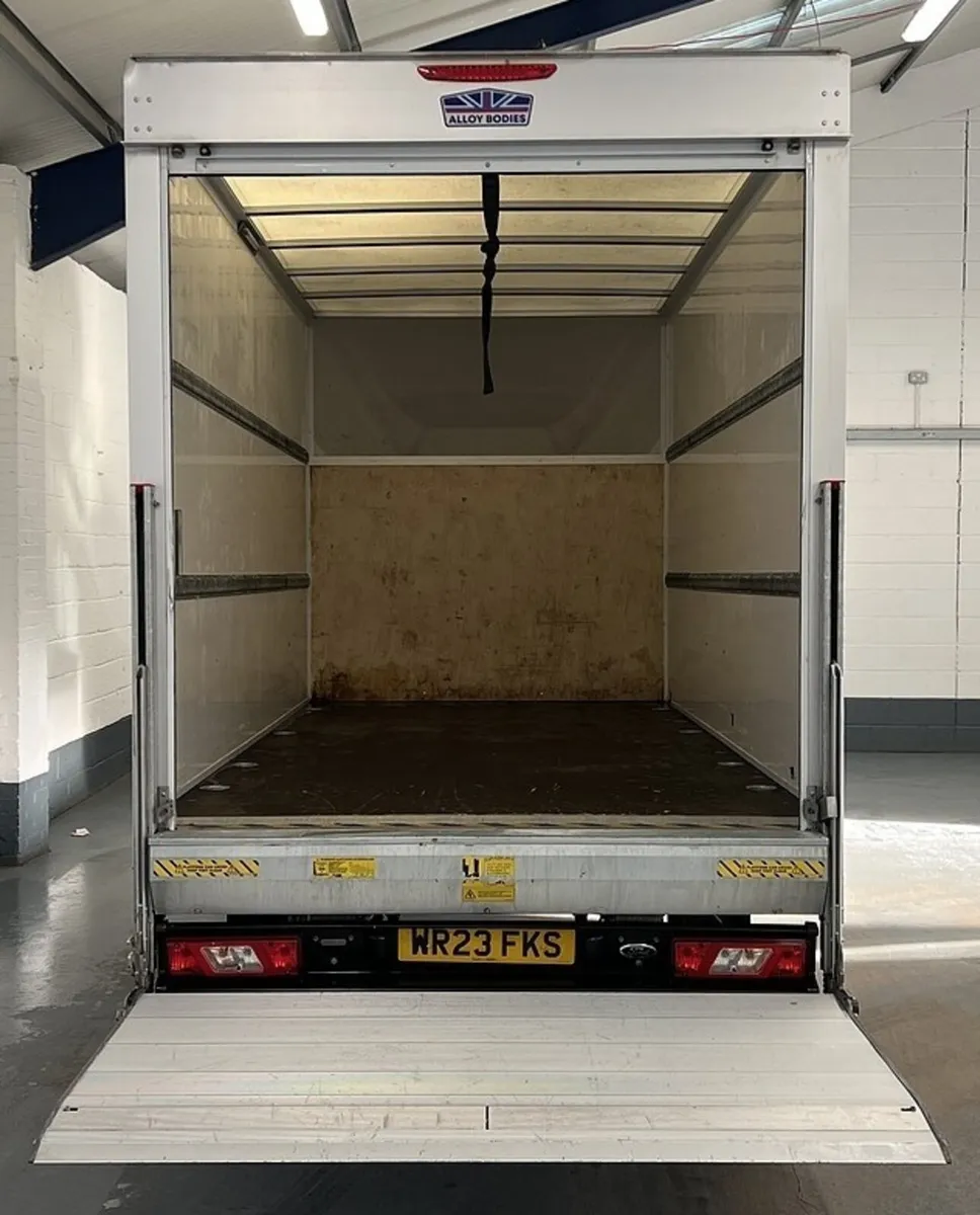 2023 Ford Transit Luton Box Van - Image 4