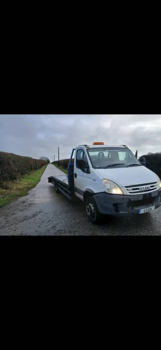 Iveco beaver tail recovery truck - Image 2