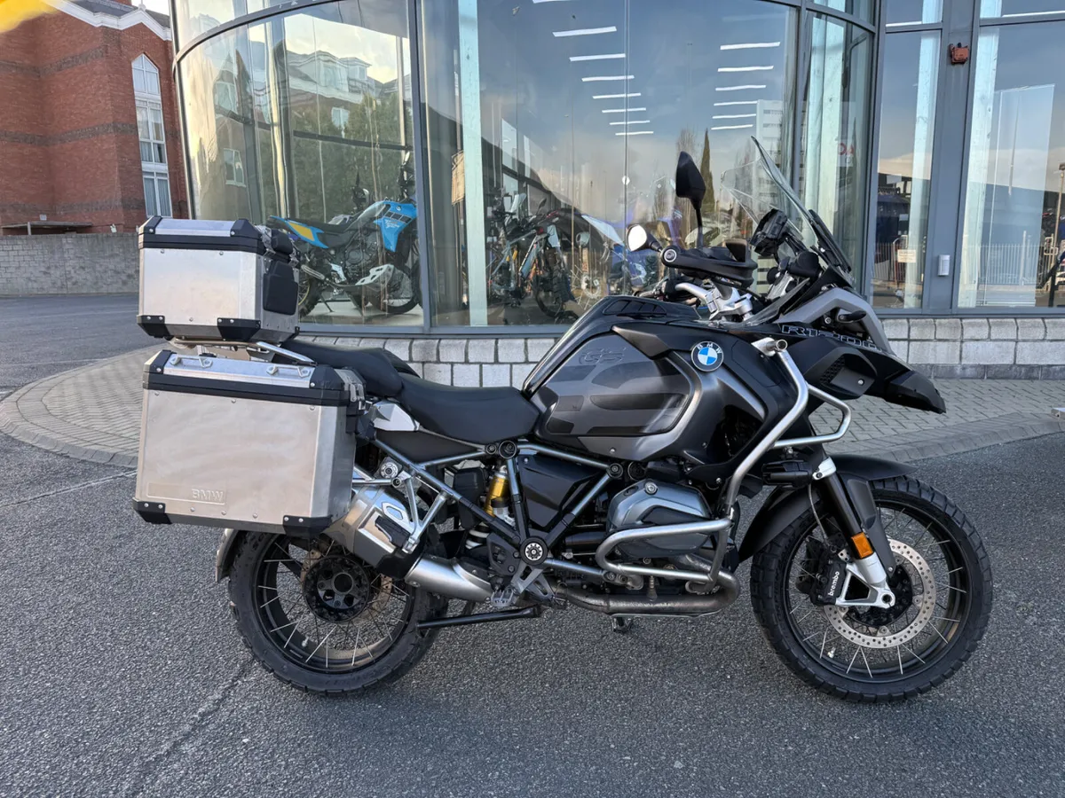 2017 BMW R 1200 GS Adventure Triple Black - Image 1
