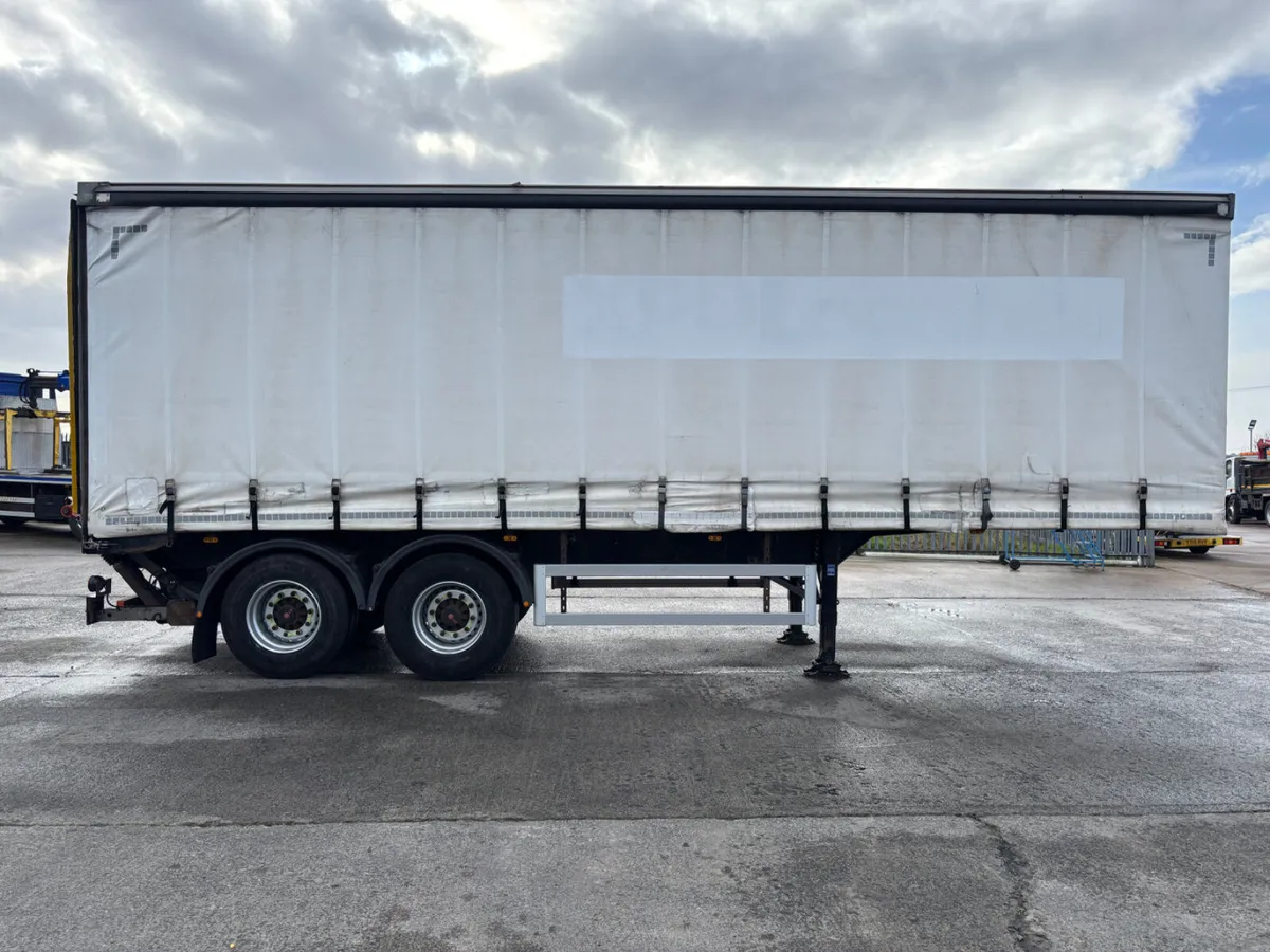 30 Foot Urban Curtainsider Tail Lift Drum brakes - Image 1