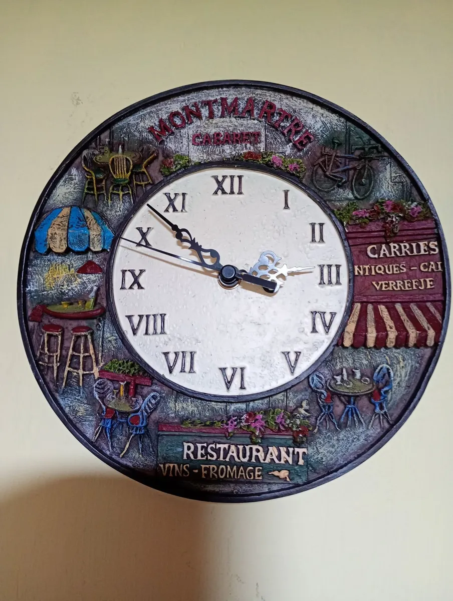 French themed quartz cafe clock - Image 3