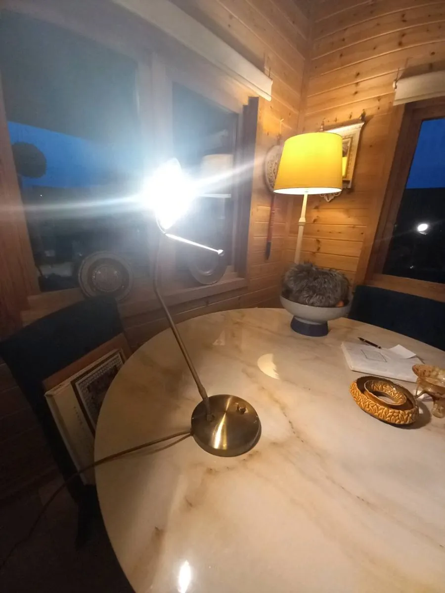 V cool brass lamp, fully working, dimmer, D18 - Image 2