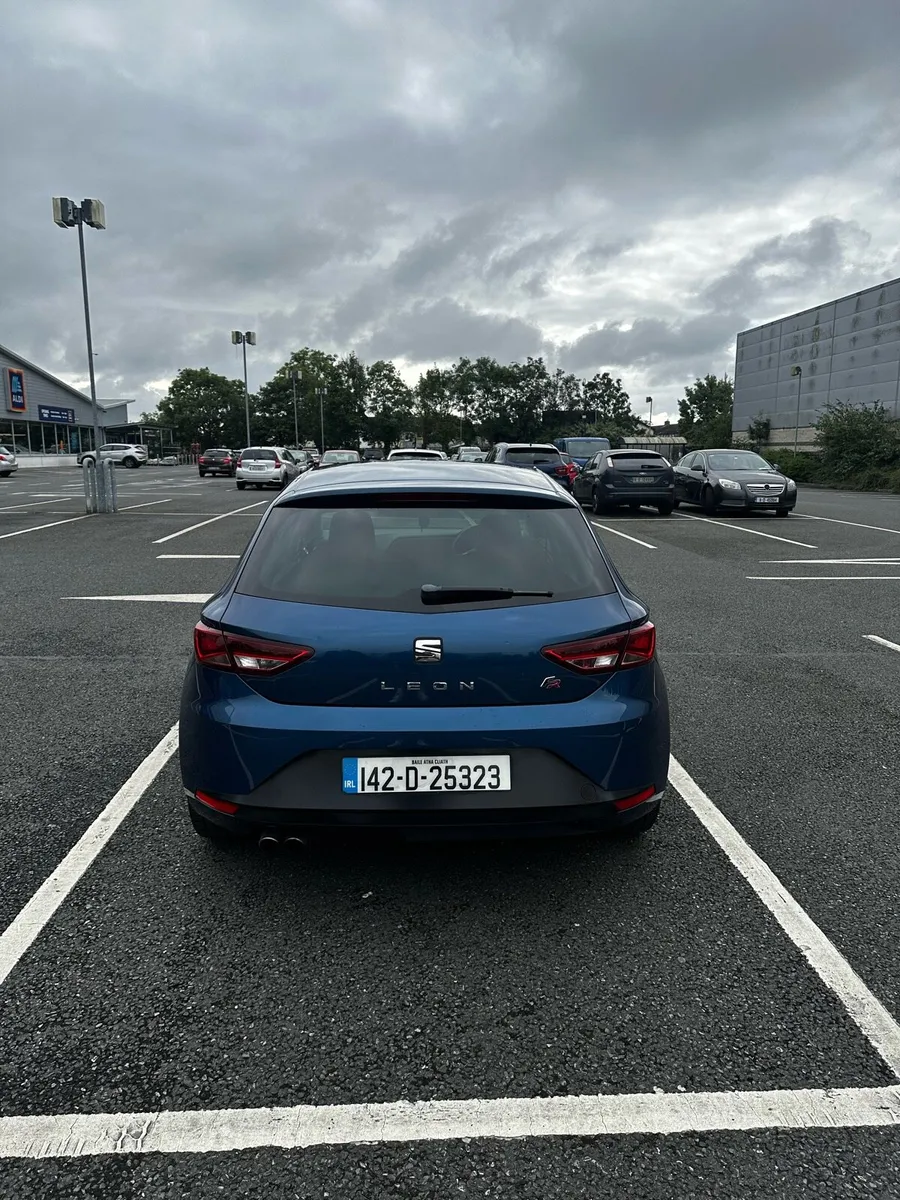 Seat Leon Fr DSG 2.0TDI - NEEDS REPAIR - - Image 2