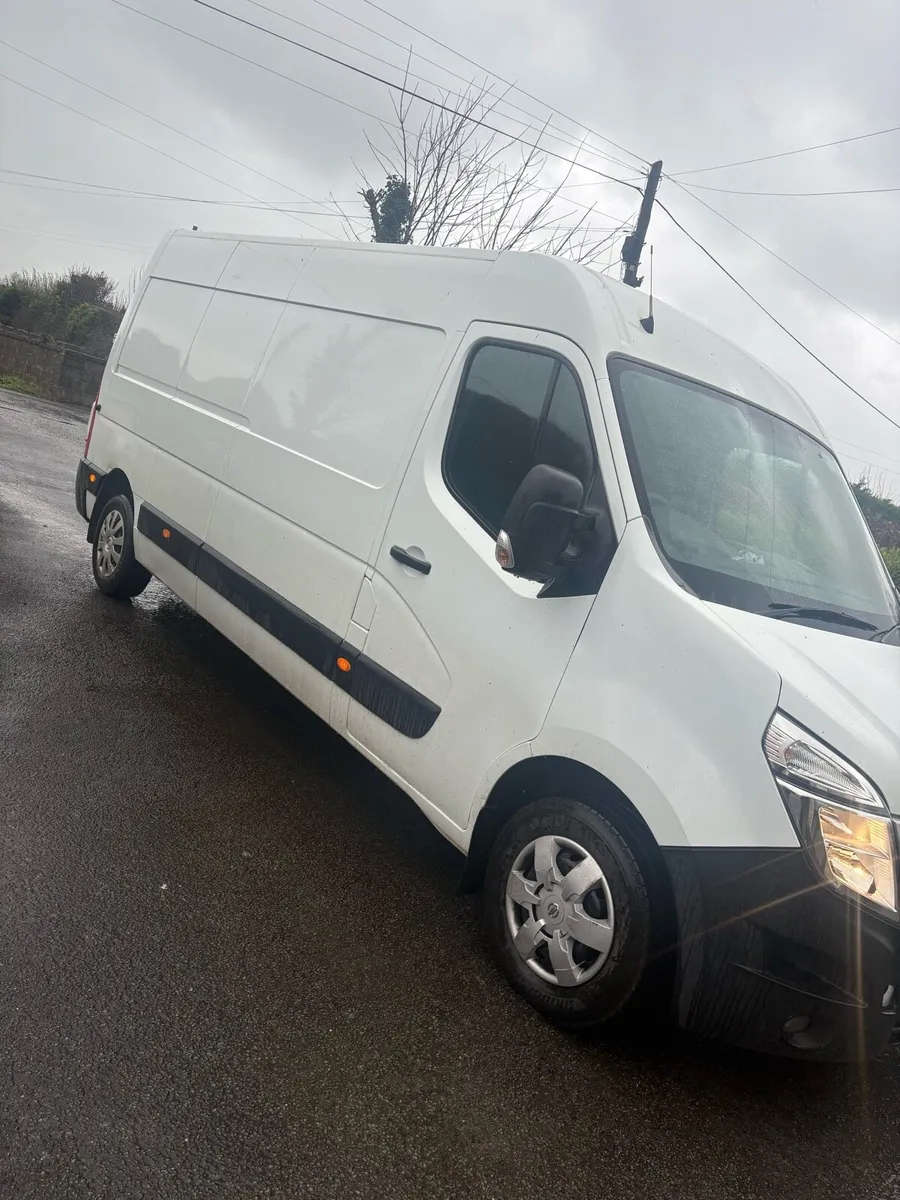 Nissan nv400 - Image 1