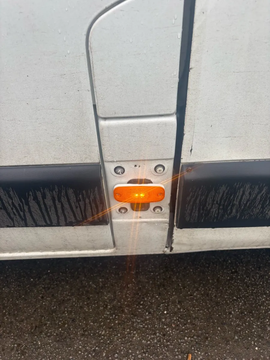 Nissan nv400 - Image 3