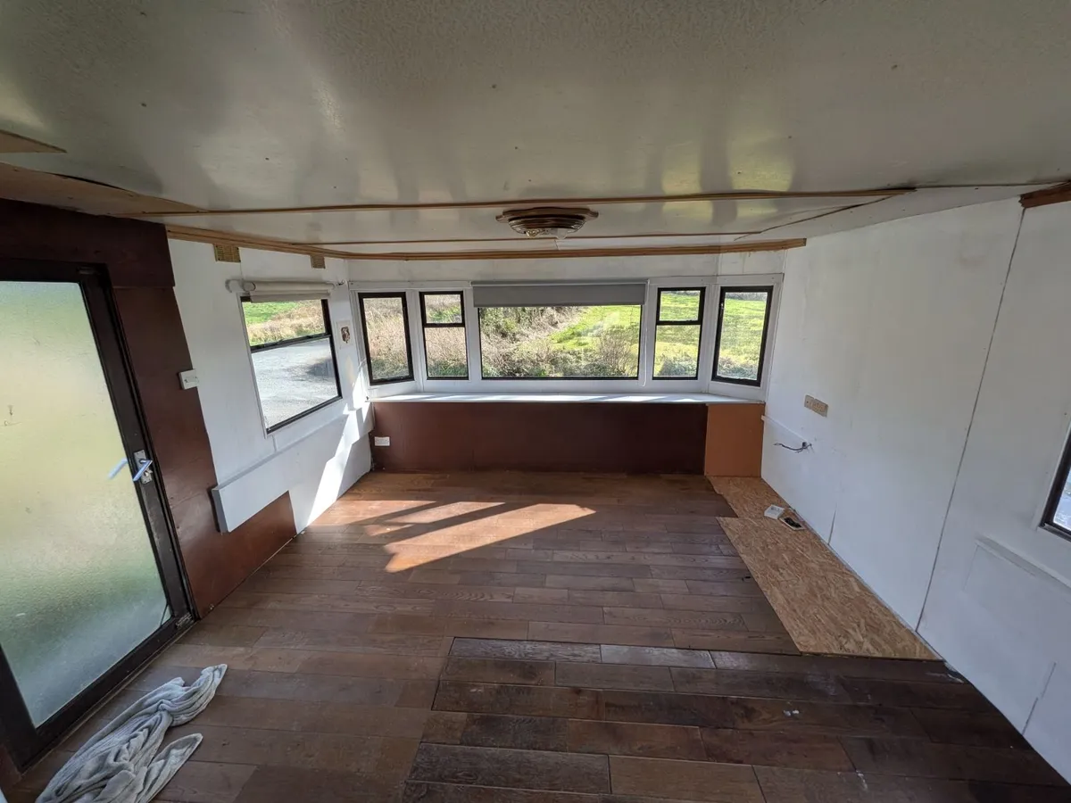 Mobile home Willerrby 35' x 12' half Price SALE - Image 4