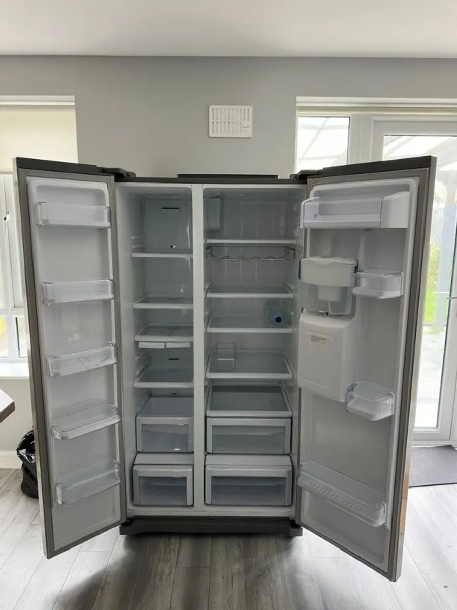 Samsung American Style Fridge Freezer - Image 3