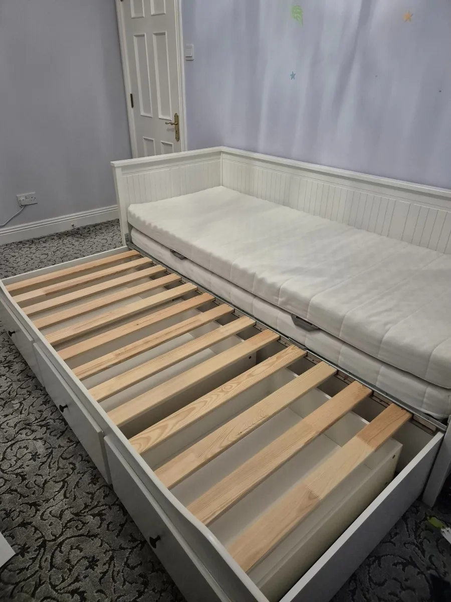 Adjustable Single Double bed. - Image 3