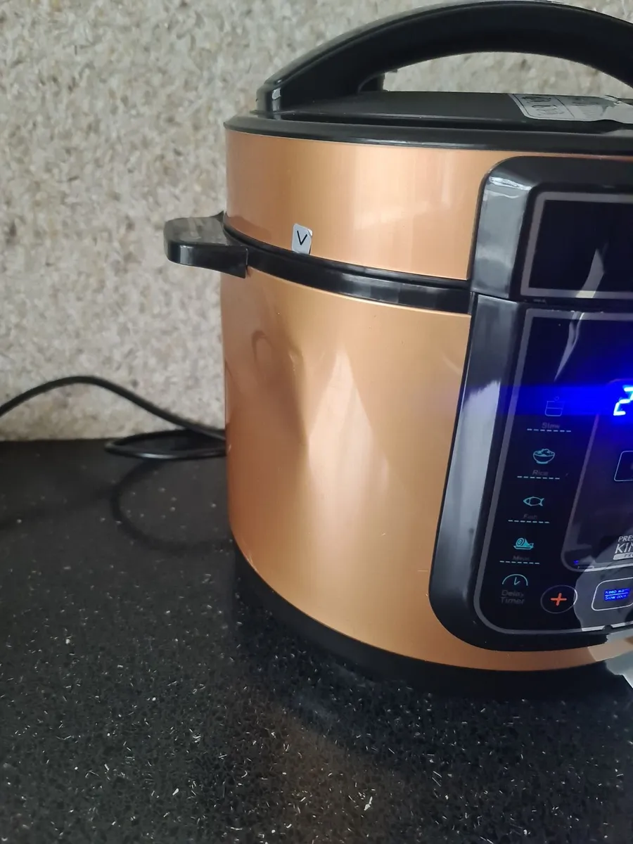 Pressure King Pro 5L Digital Pressure Cooker - Image 2