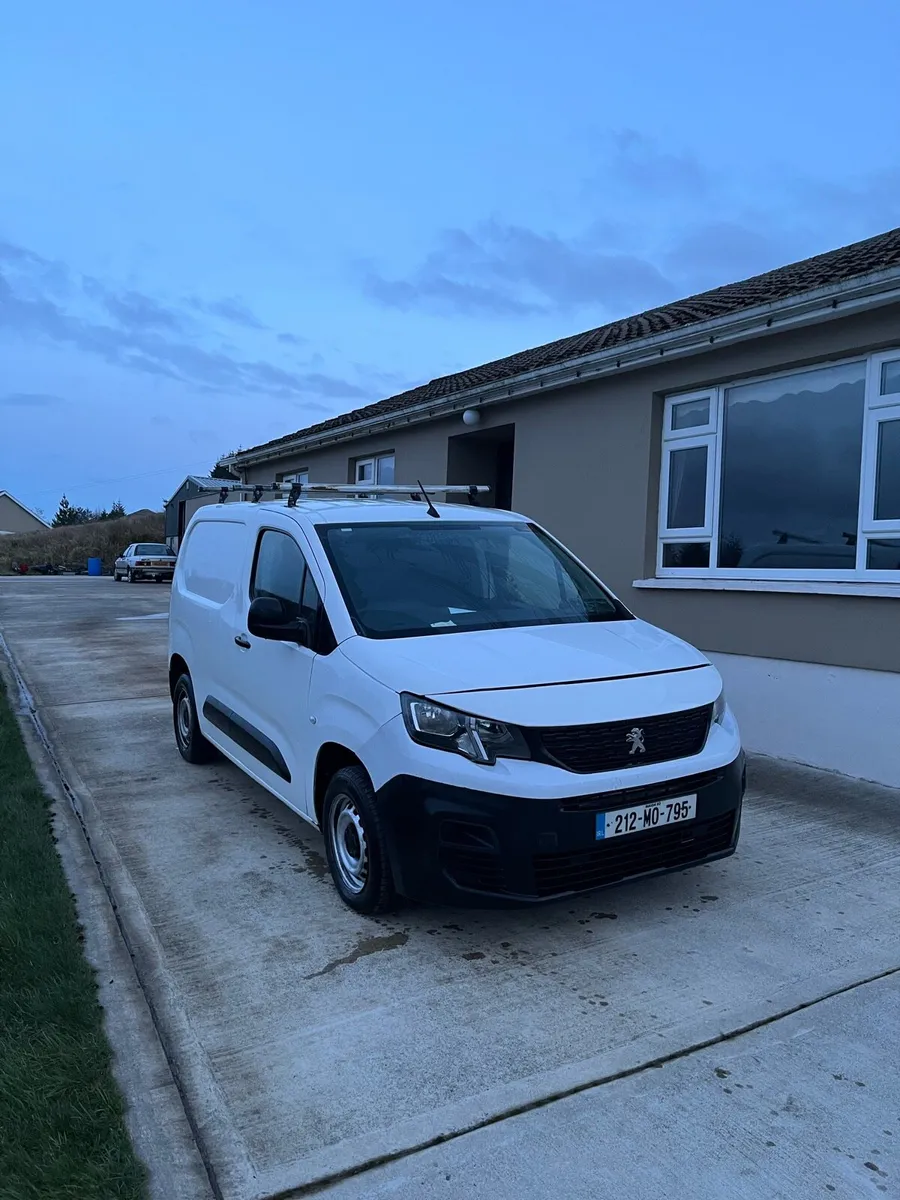 2021 Peugeot partner - Image 1