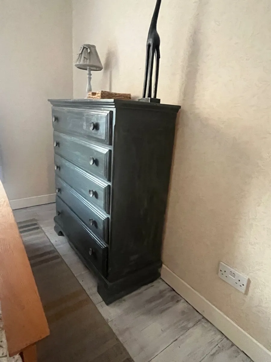 Chest of drawers - Image 2