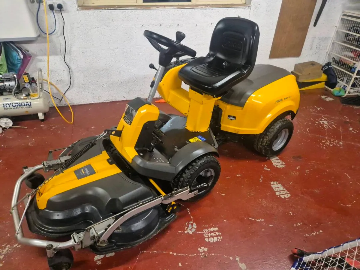 2015 stiga park 420p - Image 1