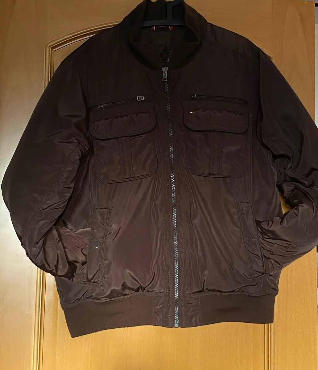 Tommy Hilfiger xl bomber jacket. Full zip coat. - Image 2