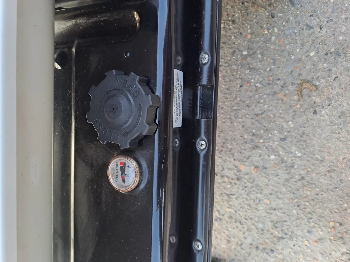 Jefferson kerosene Heater - Image 3