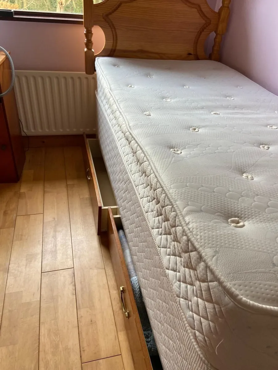 Bed frame, mattress and headboard - Image 2