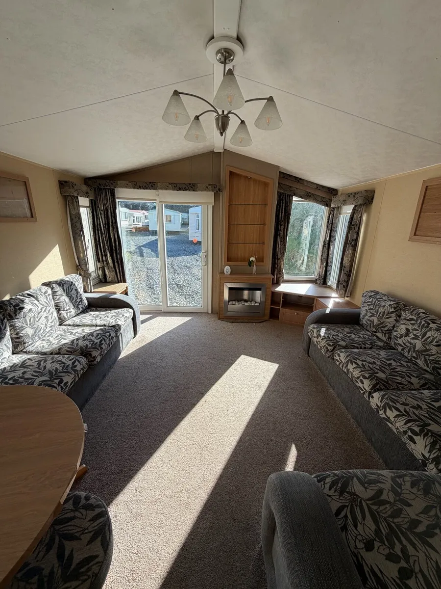 Willerby Legacy 40 x 12.6 / 3 Bedroom - Image 4