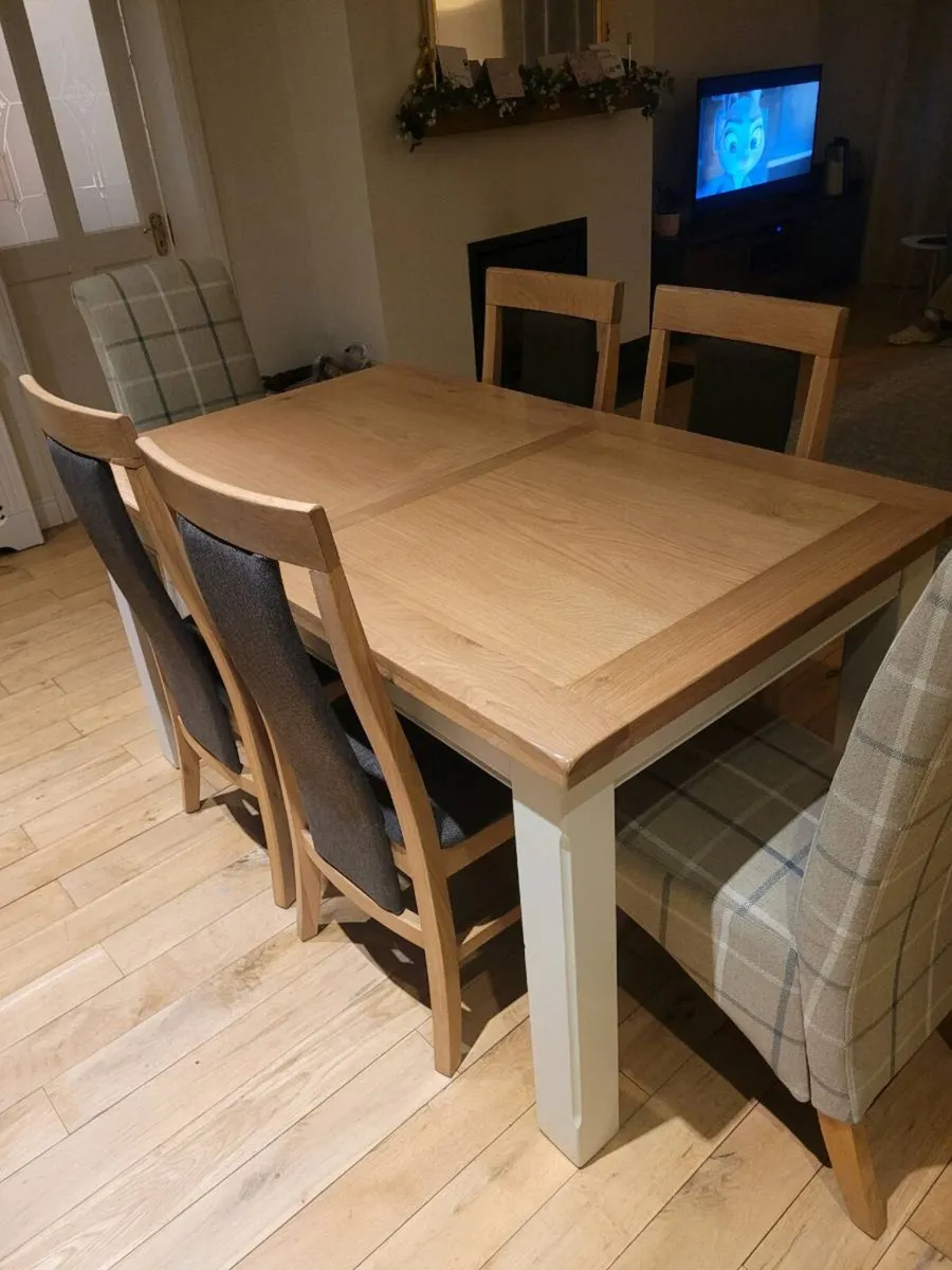 Table and Chairs - Image 1