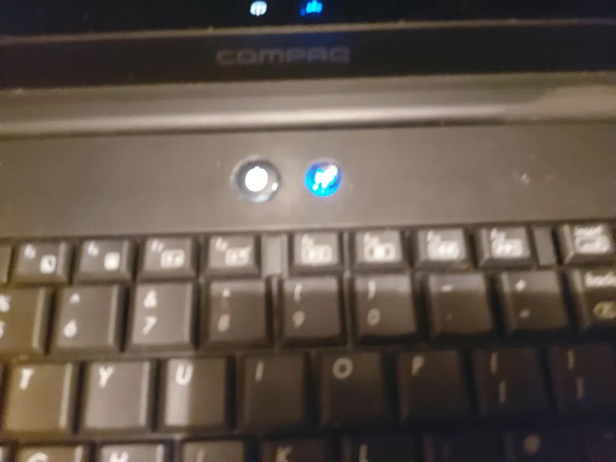 Compaq Presario CQ60-218EA 15.6 Laptop - Image 4