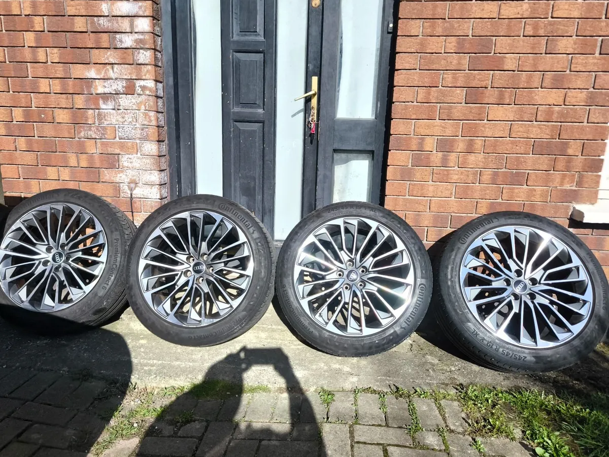 Audi A7 Genuine wheels 245/45/19 good tyres! - Image 1