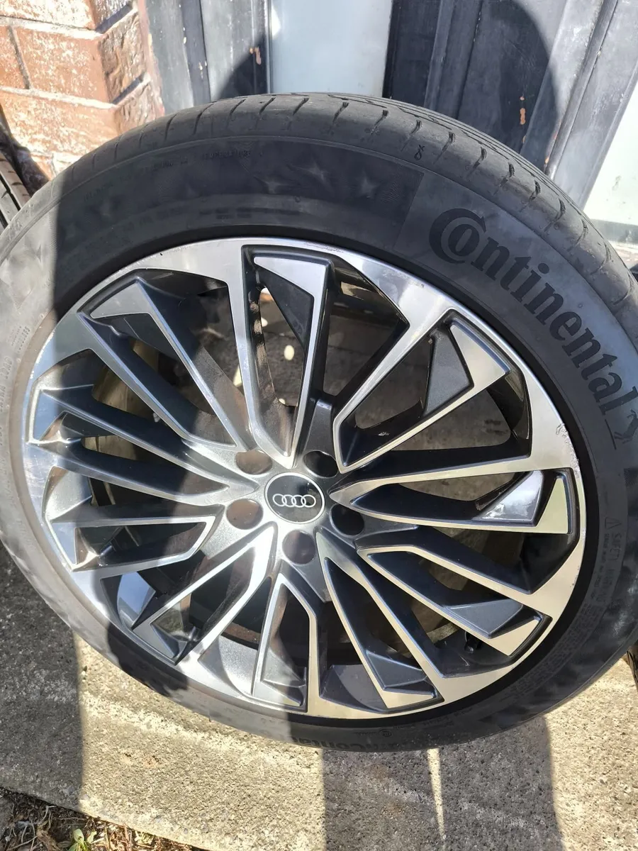 Audi A7 Genuine wheels 245/45/19 good tyres! - Image 4