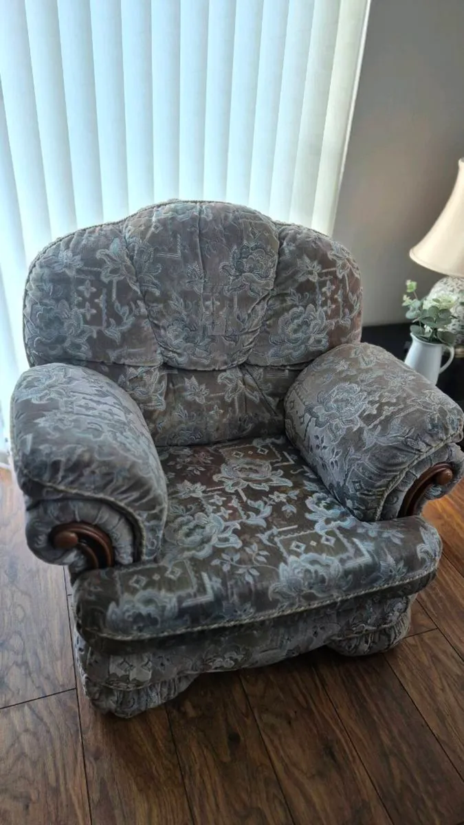 Suite of Furniture - Image 1