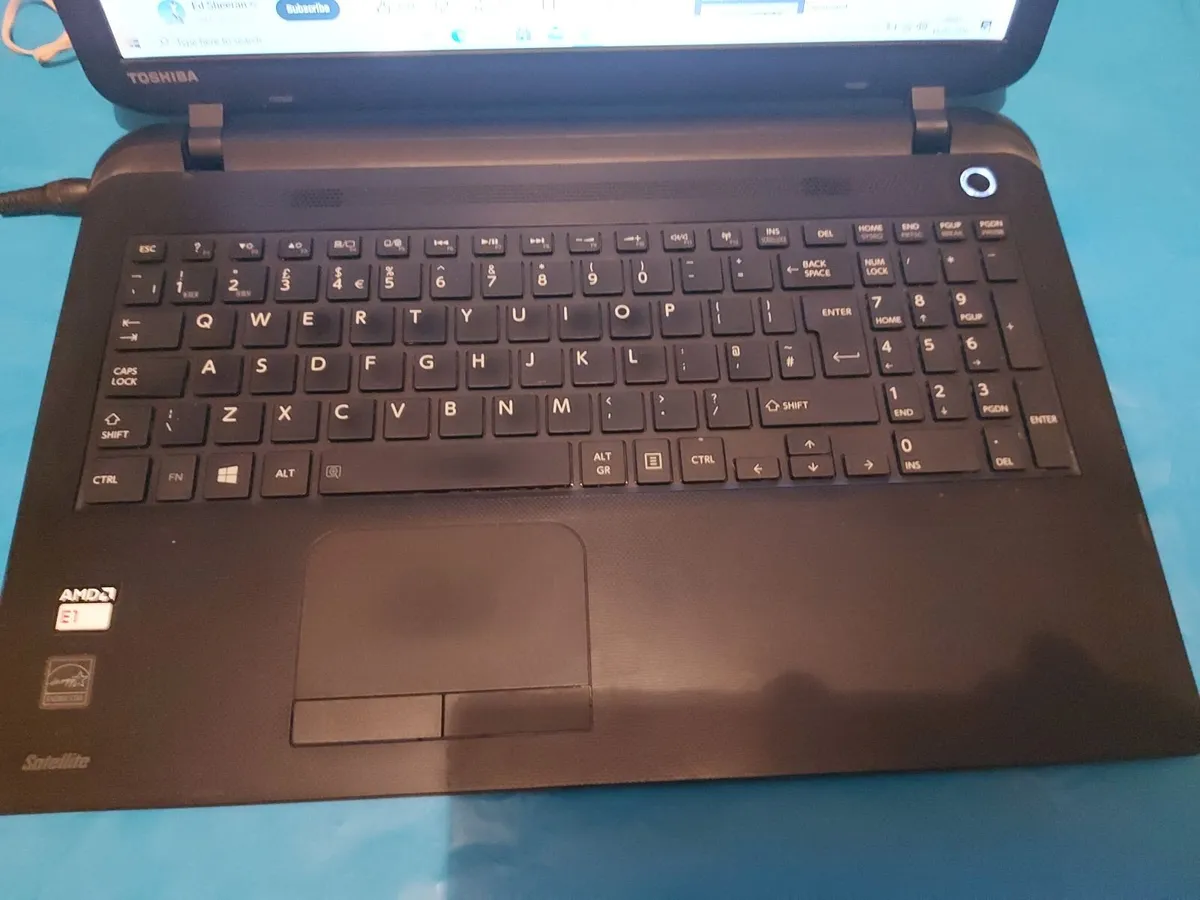 Toshiba Satellite C50D-B-120 15.6 inch Laptop, 4GB - Image 4