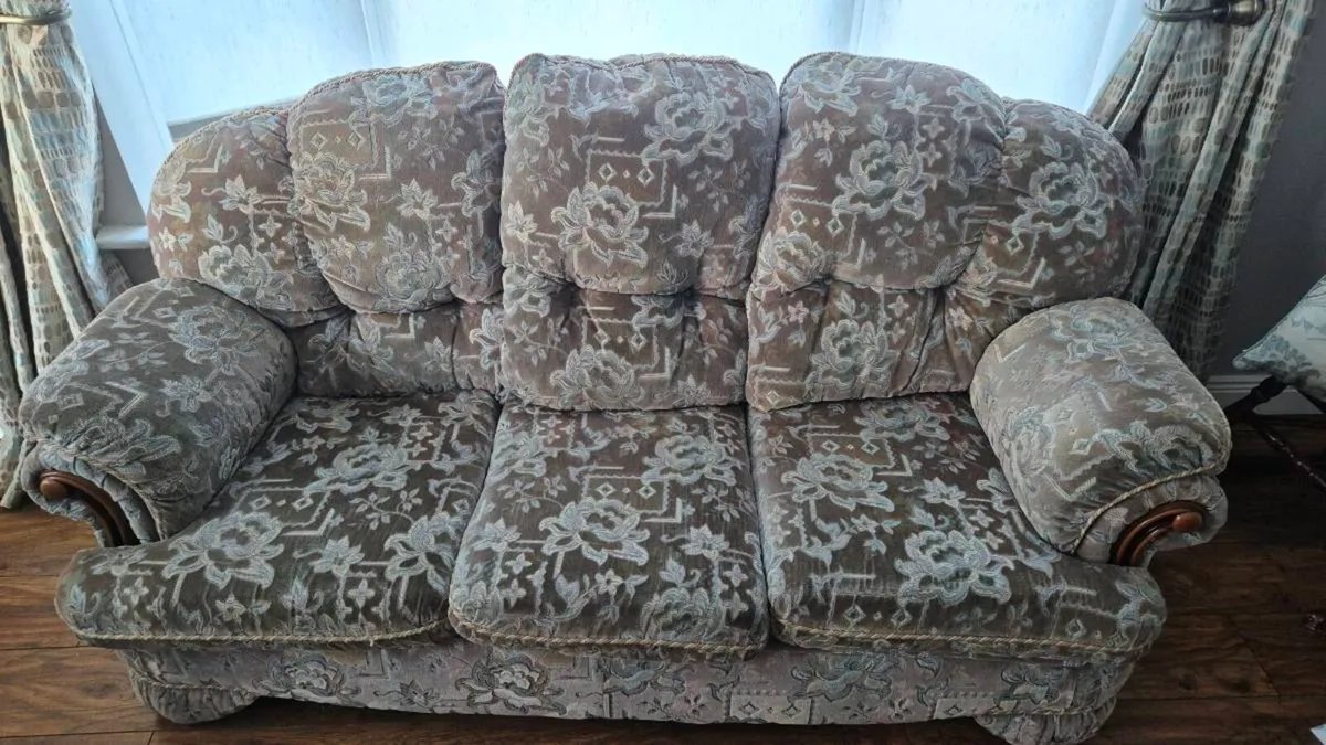 Suite of Furniture - Image 3