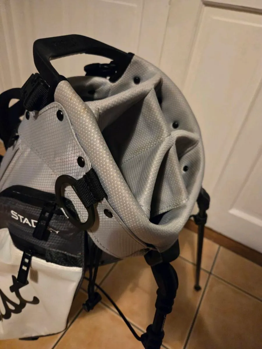 Titleist Players5 Stadry Carry Bag - Image 4