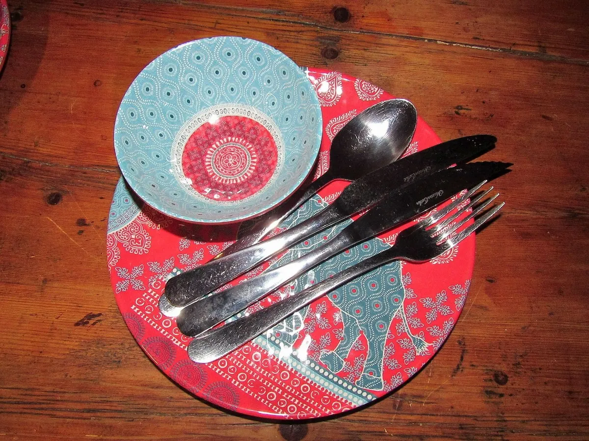 Colourful Patio/BBQ Dinner Set  Plates, Bowls, etc - Image 2