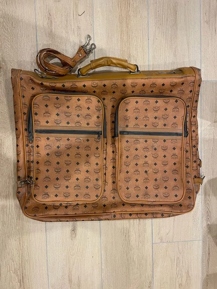 suit carrier - Image 1